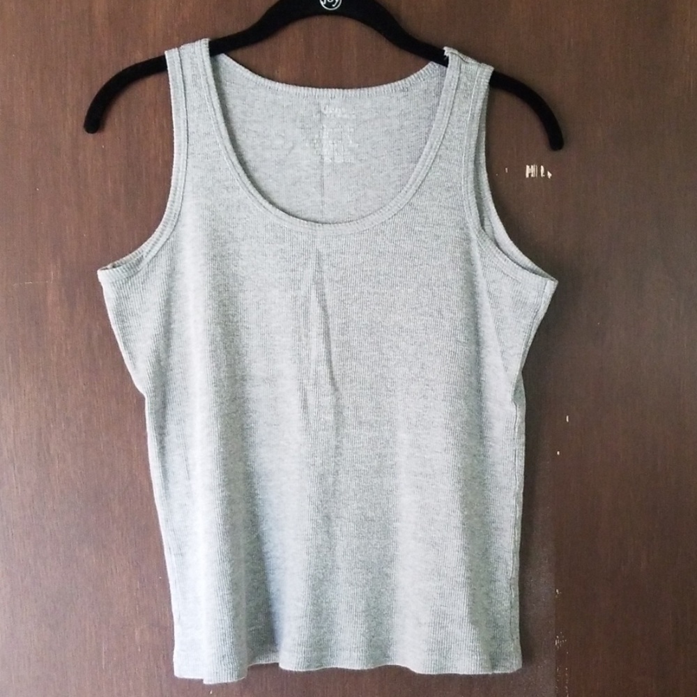 Grip gray ribbed cotton tank top.